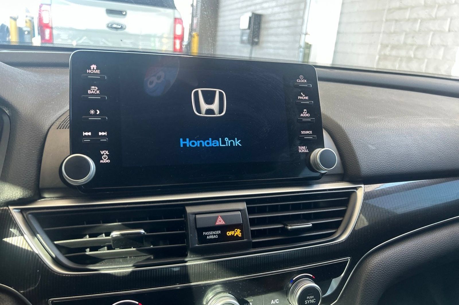 Used 2022 Honda Accord Sport image 2