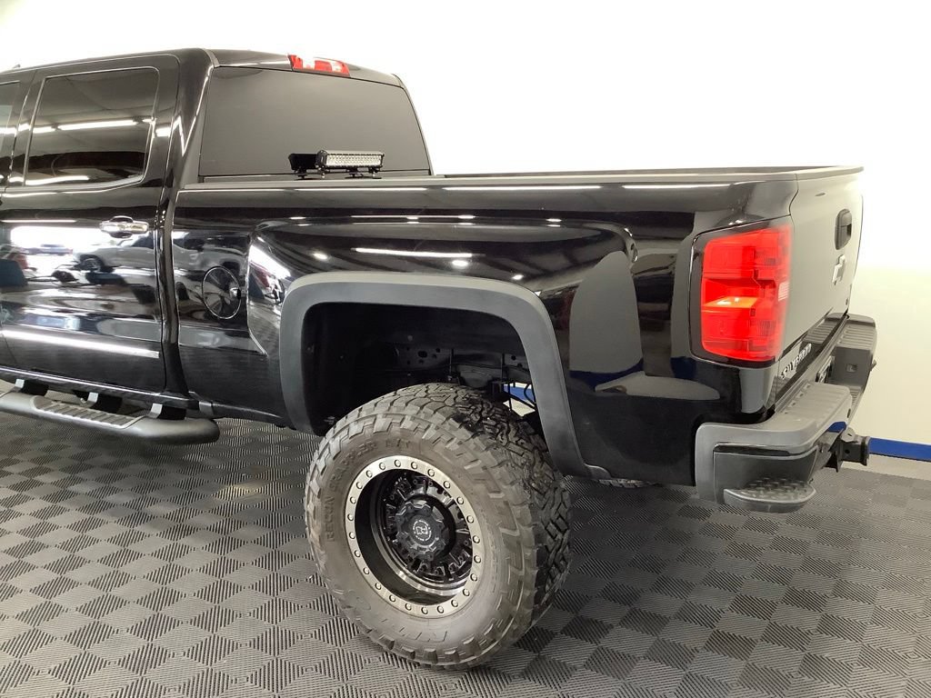 Used 2018 Chevrolet Silverado 2500 LT w/ Custom Sport Edition AWD/4WD image 4
