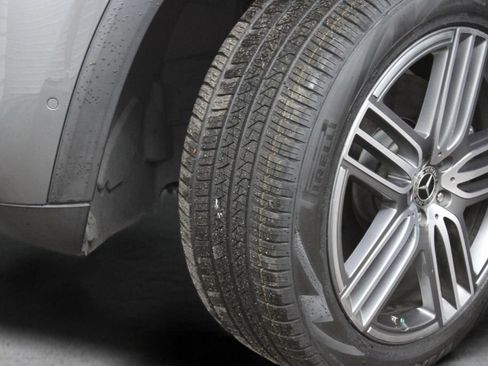Used 2023 Mercedes-Benz GLS 450 4MATIC image 48