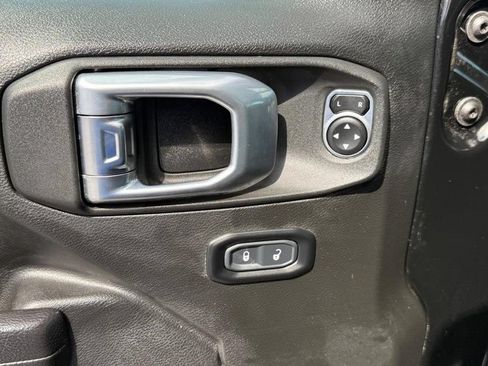 Used 2023 Jeep Wrangler Unlimited Sport AWD/4WD image 15