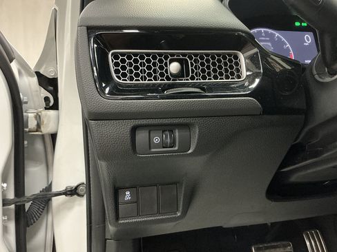 Used 2025 Honda Civic Sport image 11