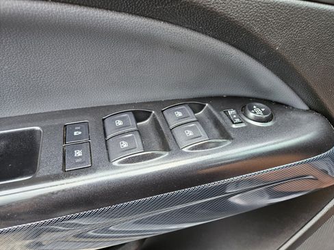Used 2019 Chevrolet Colorado Z71 AWD/4WD image 31