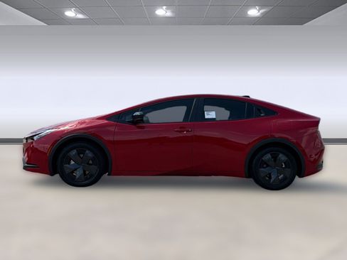 New 2026 Toyota Prius Plug-In Hybrid FWD image 2