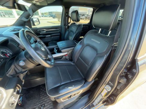 Used 2021 RAM 1500 Laramie w/ Sport Appearance Package image 15