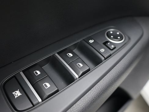 Used 2021 Kia Forte LXS FWD image 12