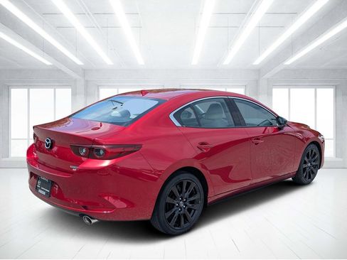 Used 2022 MAZDA MAZDA3 s AWD/4WD image 3