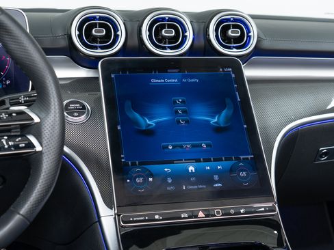 Certified 2024 Mercedes-Benz CLE 450 4MATIC Cabriolet image 20