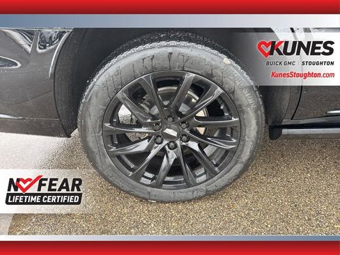 Used 2023 Cadillac Escalade Sport Platinum image 14