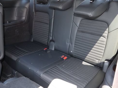 Used 2024 Nissan Pathfinder Rock Creek AWD/4WD image 6
