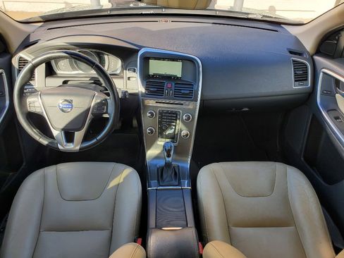 Used 2016 Volvo XC60 T6 w/ Proximity Package image 30
