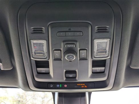 Used 2021 Chevrolet Tahoe High Country image 26