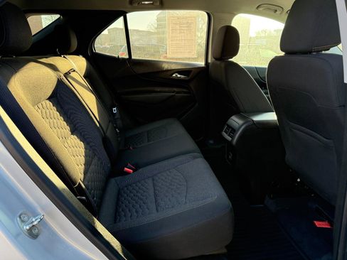 Used 2020 Chevrolet Equinox LT image 12