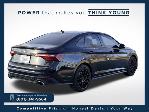 Used 2022 Volkswagen Jetta GLI Autobahn image 5