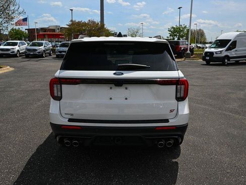 Certified 2025 Ford Explorer ST AWD/4WD image 6