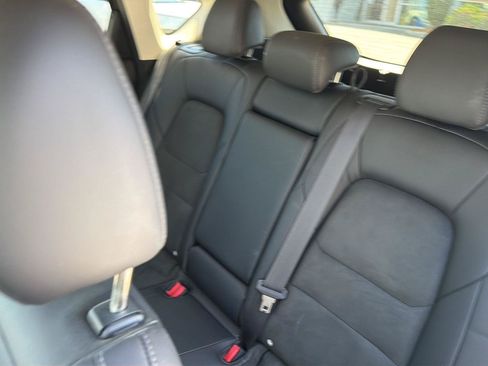 Used 2021 MAZDA CX-5 Touring FWD image 30
