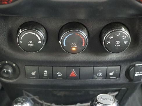 Used 2017 Jeep Wrangler Unlimited Sport image 23