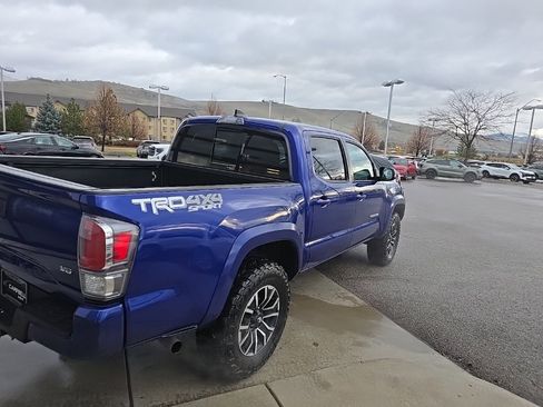 Used 2023 Toyota Tacoma TRD Sport image 6