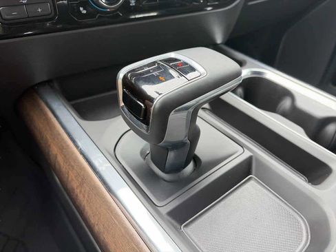 Used 2023 Chevrolet Silverado 1500 High Country w/ High Country Premium Package AWD/4WD image 25