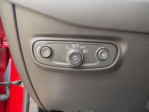 Used 2024 Chevrolet Equinox Premier AWD/4WD image 19