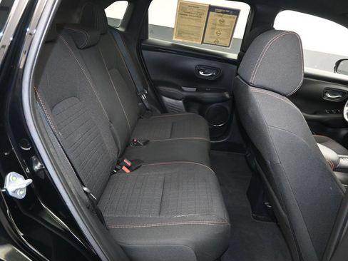 Used 2024 Honda HR-V Sport image 12