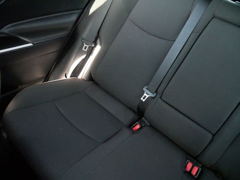 Used 2021 Toyota RAV4 LE image 12