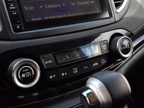 Used 2016 Honda CR-V Touring image 10