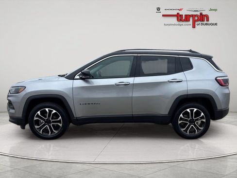 Used 2022 Jeep Compass Limited AWD/4WD image 2
