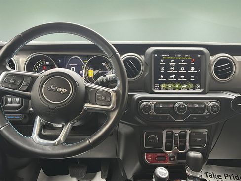 Used 2022 Jeep Wrangler Unlimited Rubicon 4xe image 13