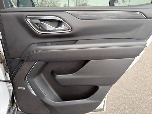 Used 2024 GMC Yukon SLT image 14