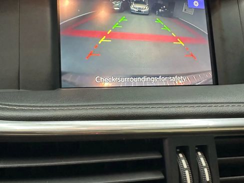 Used 2017 INFINITI QX30 Premium w/ Navigation Package image 23