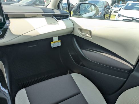 New 2026 Toyota Corolla LE FWD image 17