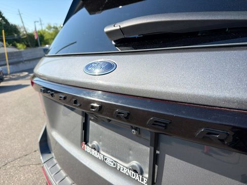 Used 2025 Ford Explorer ST-Line AWD/4WD image 18
