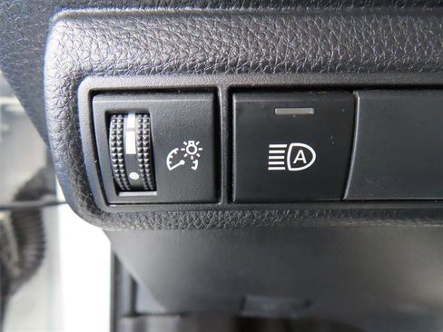 Used 2024 Toyota Corolla SE image 18