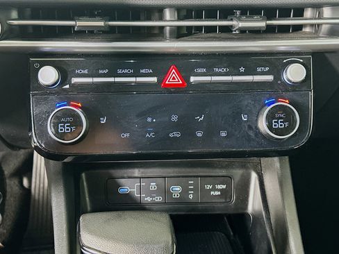 Used 2025 Hyundai Tucson SEL image 24