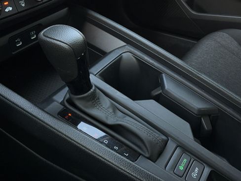 Used 2025 Honda Accord LX image 17