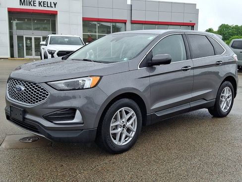 Used 2023 Ford Edge SEL AWD/4WD image 3