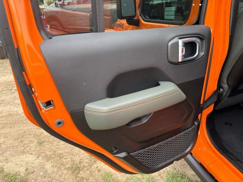 New 2026 Jeep Gladiator Mojave AWD/4WD image 21