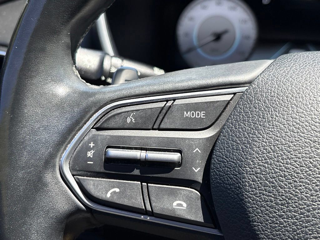Used 2022 Hyundai Santa Fe Limited AWD/4WD image 21