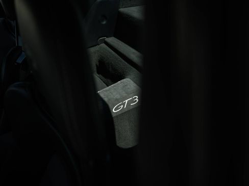 Used 2015 Porsche 911 GT3 RWD image 28