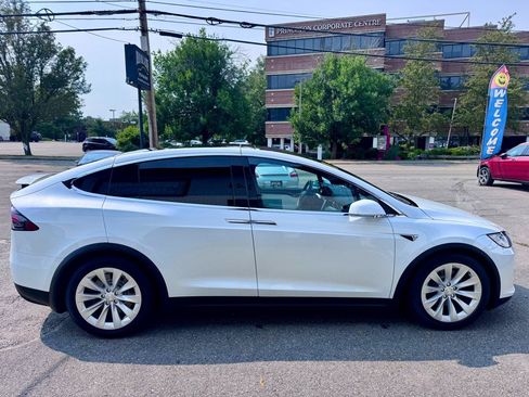Used 2019 Tesla Model X Long Range AWD/4WD image 6