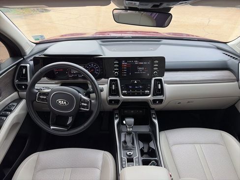 Used 2021 Kia Sorento EX w/ Panoramic Sunroof Package FWD image 14