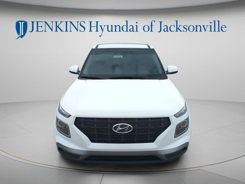 New 2026 Hyundai Venue SE FWD image 8
