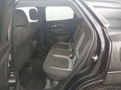 Used 2024 Chevrolet TrailBlazer LT w/ Convenience Package AWD/4WD image 9