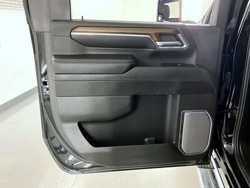 Certified 2024 Chevrolet Silverado 2500 High Country w/ Technology Package image 20