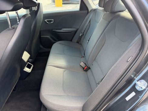 Used 2025 Kia K4 LXS image 21
