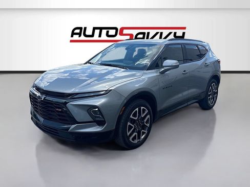Used 2024 Chevrolet Blazer RS FWD image 3