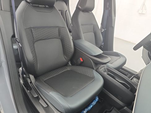 New 2026 Nissan Leaf Platinum+ FWD image 10