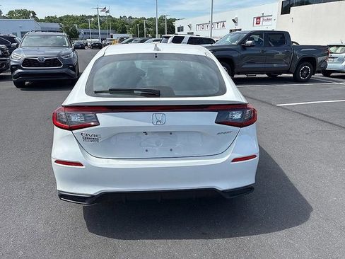 Used 2025 Honda Civic Sport image 11