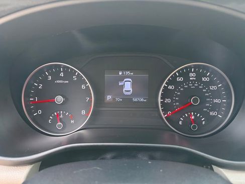 Used 2022 Kia Sportage LX image 15