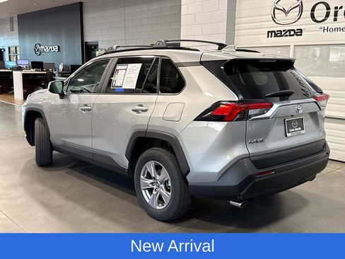 Used 2025 Toyota RAV4 XLE AWD/4WD image 25